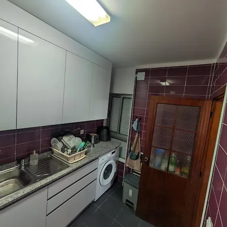 Apartment T1 Beside Train Station Coimbra