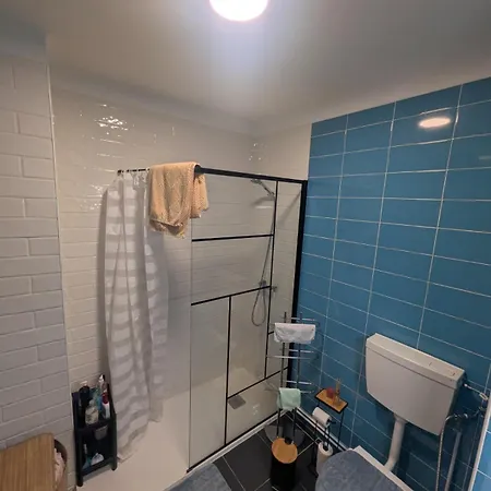 Apartment T1 Beside Train Station *